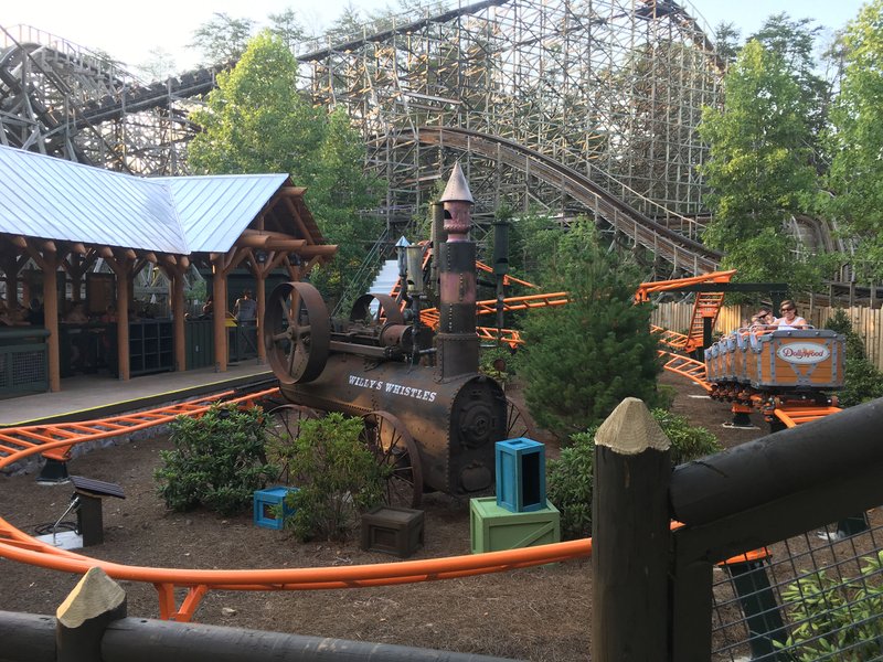 Skip the Line at Dollywood: TimeSaver Pass & Free Tricks at Dollywood