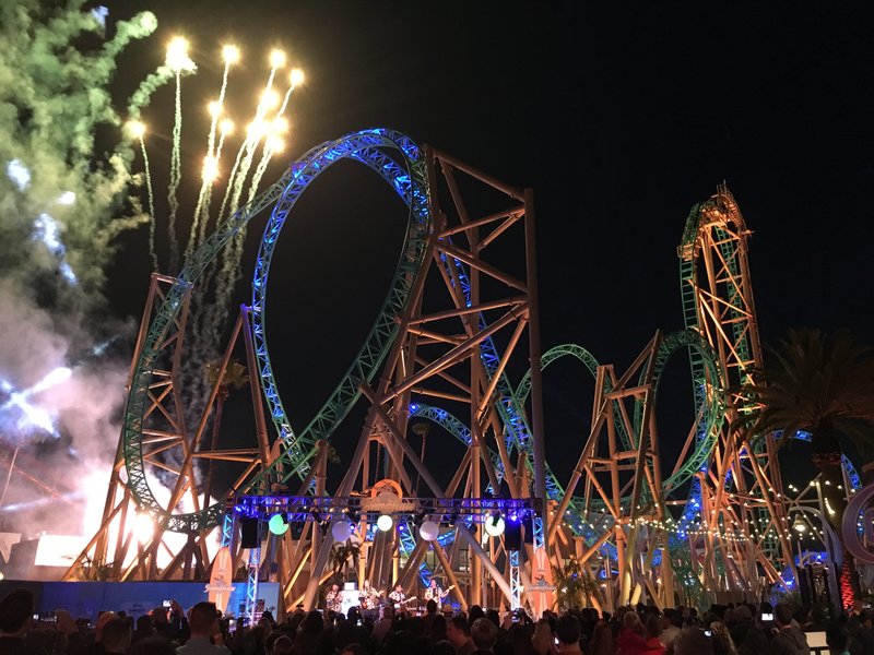 Knott's Berry Farm Accessibility Guide: Wheelchair, DAS, and What to Know at Knott's Berry Farm