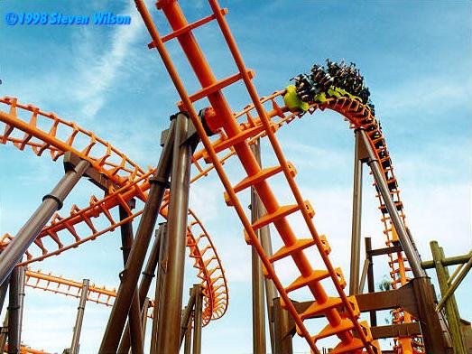 Beating the Crowds at Six Flags Discovery Kingdom: When to Go and When to Ride at Six Flags Discovery Kingdom