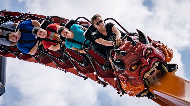 Beating the Crowds at Six Flags Great Adventure: When to Go and When to Ride at Six Flags Great Adventure