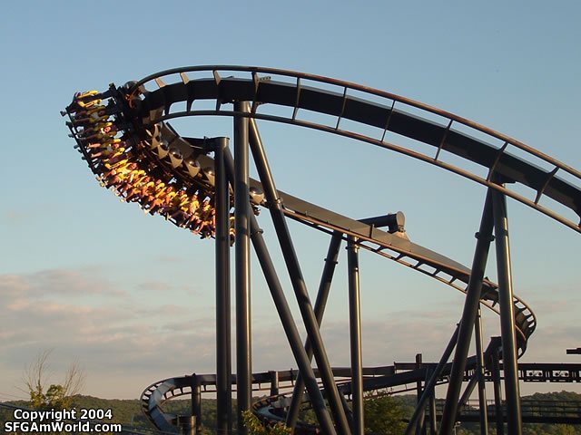 Best Time to Visit Six Flags St. Louis in August at Six Flags St. Louis