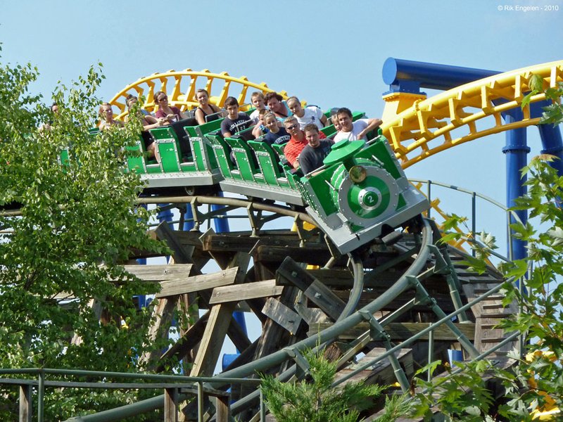First-Timer's Guide to Carowinds: Everything You Need to Know at Carowinds